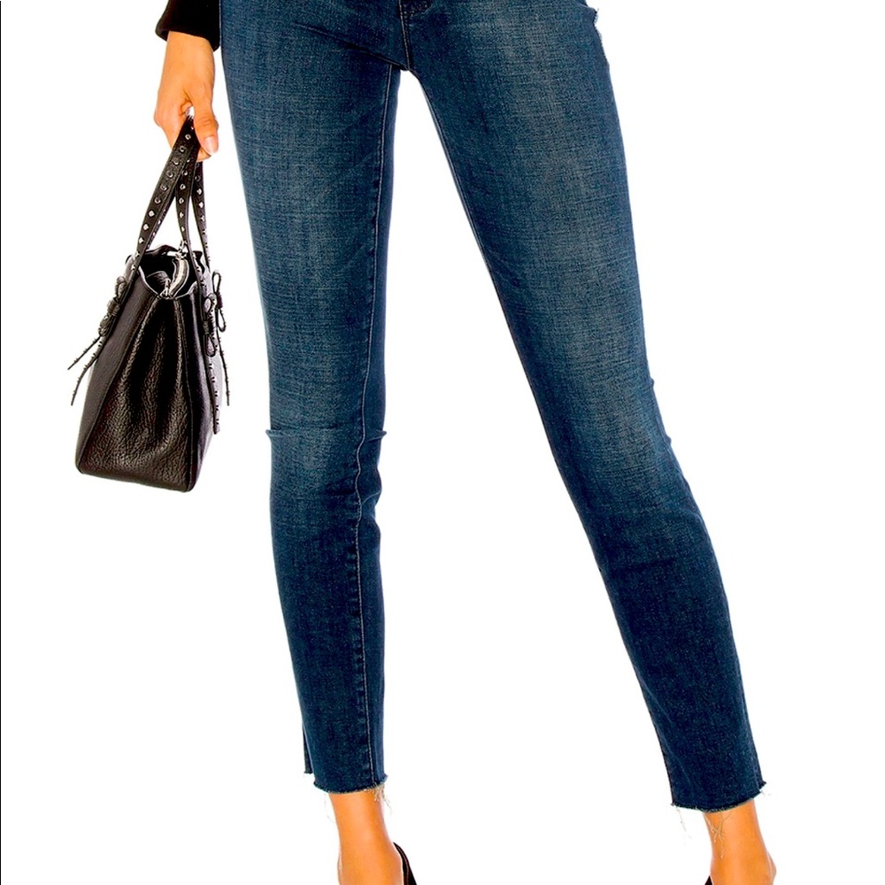 Mother Looker High Waist Ankle Fray 28
